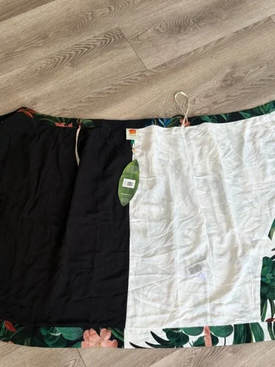 FARM Rio Black and White Skirt - Picture 4 of 5